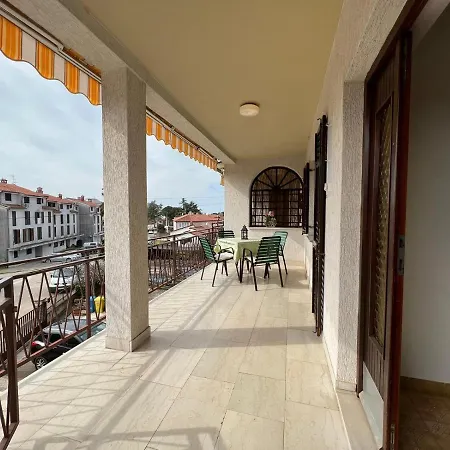 Apartman Bruna 1 Porec Exterior photo