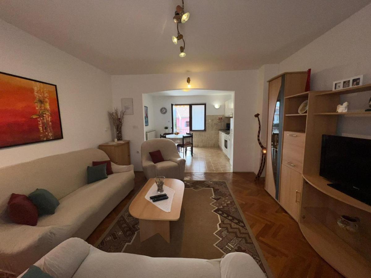 Bruna 1 Apartment